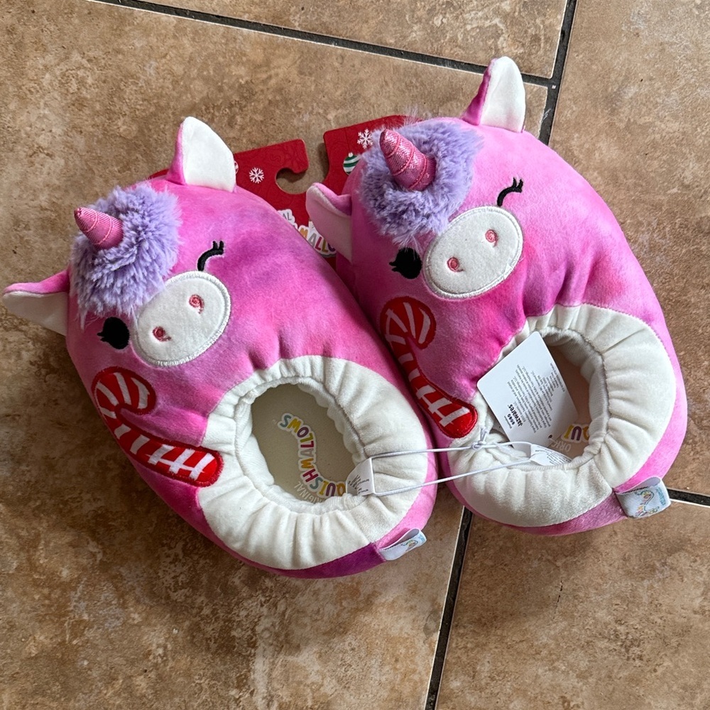 SQUISHMALLOW slippers new nwt